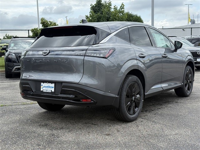 Nissan Murano Vehicle Full-screen Gallery Image 5