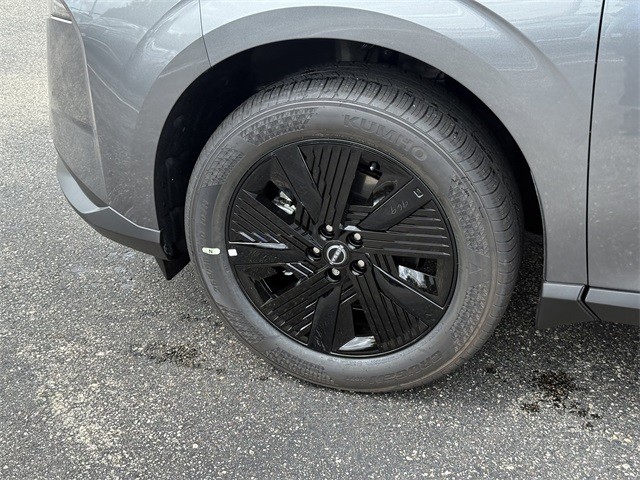 Nissan Murano Vehicle Full-screen Gallery Image 9