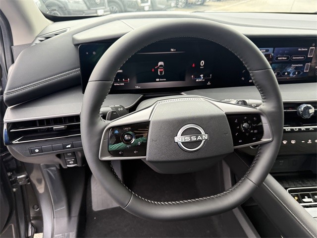 Nissan Murano Vehicle Full-screen Gallery Image 14