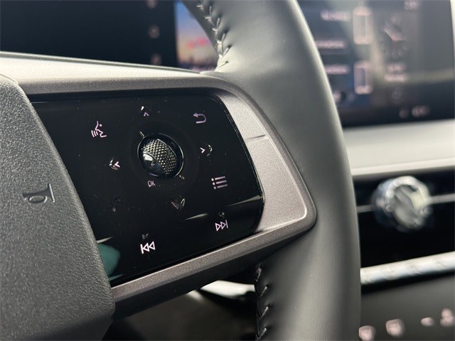 Nissan Murano Vehicle Full-screen Gallery Image 16