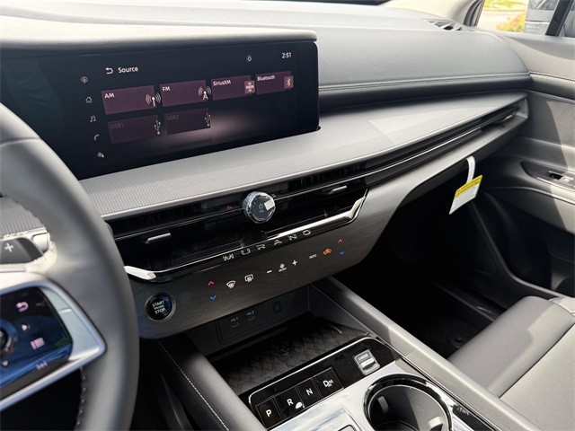 Nissan Murano Vehicle Full-screen Gallery Image 21