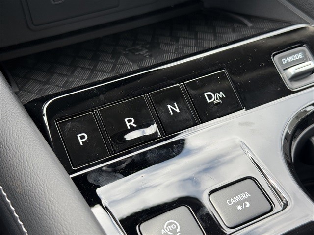 Nissan Murano Vehicle Full-screen Gallery Image 22