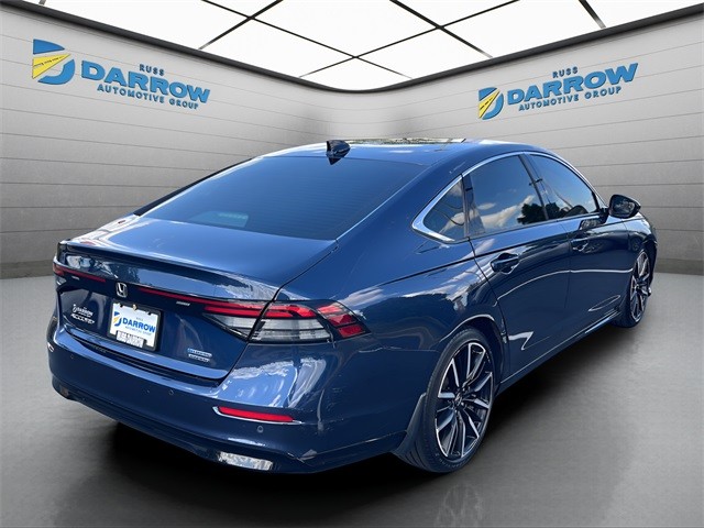 Honda Accord Hybrid Vehicle Full-screen Gallery Image 4