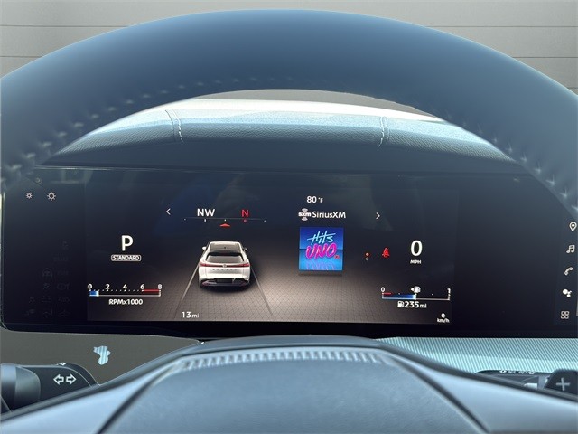 Nissan Murano Vehicle Full-screen Gallery Image 12