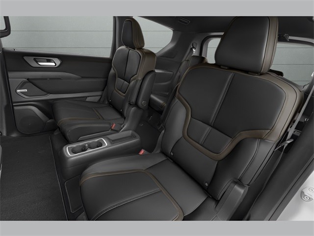 Nissan Armada Vehicle Full-screen Gallery Image 15