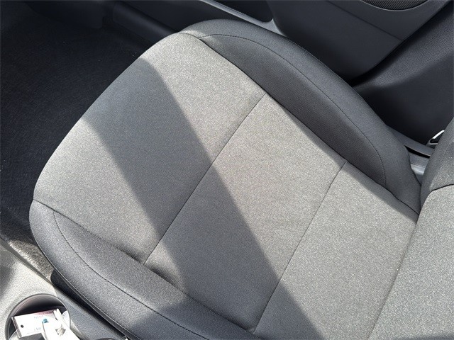 Nissan Kicks Play Vehicle Full-screen Gallery Image 11