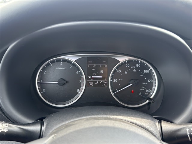 Nissan Kicks Play Vehicle Full-screen Gallery Image 17