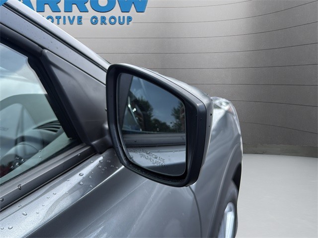 Nissan Kicks Play Vehicle Full-screen Gallery Image 30