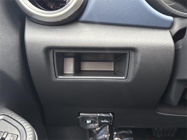 Nissan Versa Vehicle Full-screen Gallery Image 10