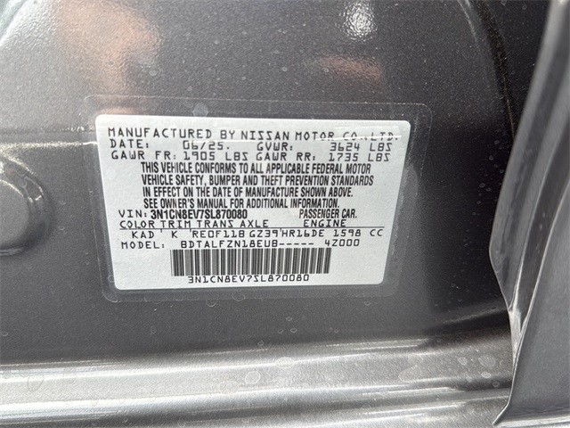 Nissan Versa Vehicle Full-screen Gallery Image 21