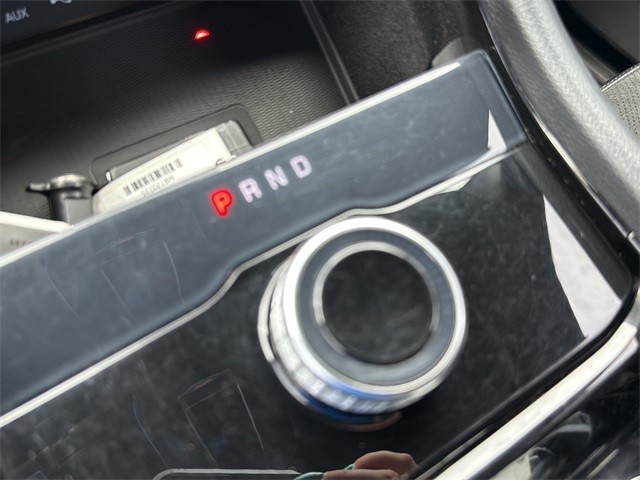 Jeep Grand Cherokee L Vehicle Full-screen Gallery Image 28