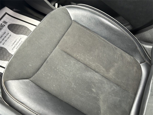 Jeep Grand Cherokee L Vehicle Full-screen Gallery Image 29