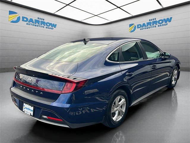 Hyundai Sonata Vehicle Full-screen Gallery Image 5
