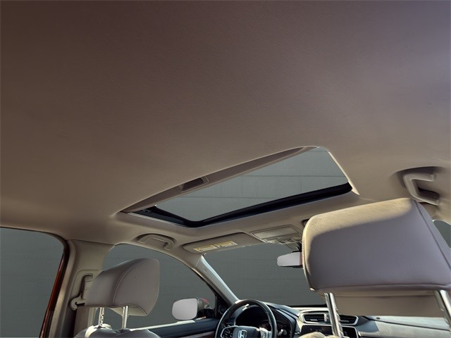 Honda CR-V Vehicle Full-screen Gallery Image 12