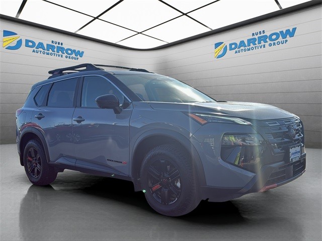 Nissan Rogue Vehicle Full-screen Gallery Image 7