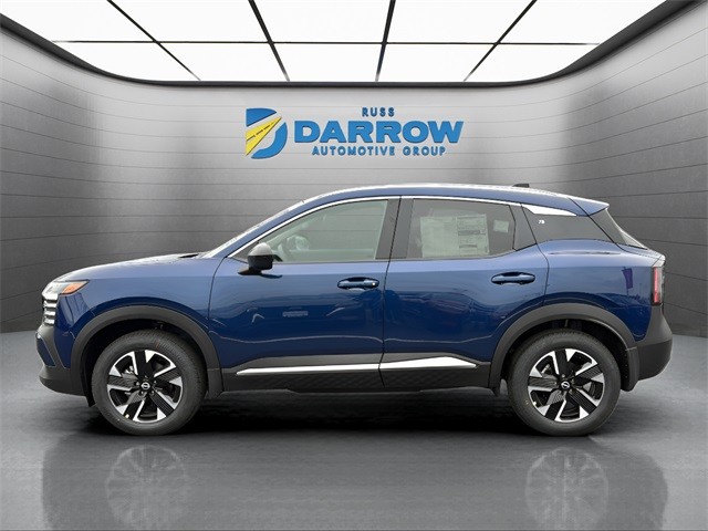 Nissan Kicks Vehicle Full-screen Gallery Image 2