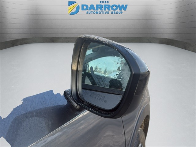 Nissan Kicks Vehicle Full-screen Gallery Image 10