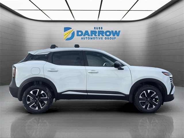 Nissan Kicks Vehicle Full-screen Gallery Image 6