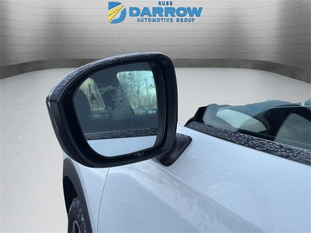 Nissan Kicks Vehicle Full-screen Gallery Image 26