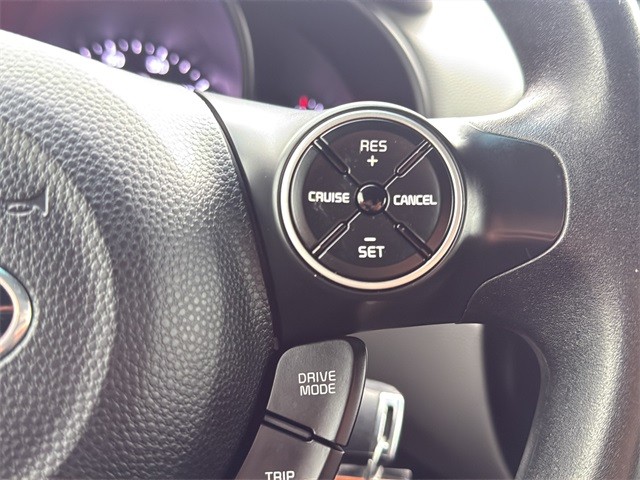 Kia Soul Vehicle Full-screen Gallery Image 22