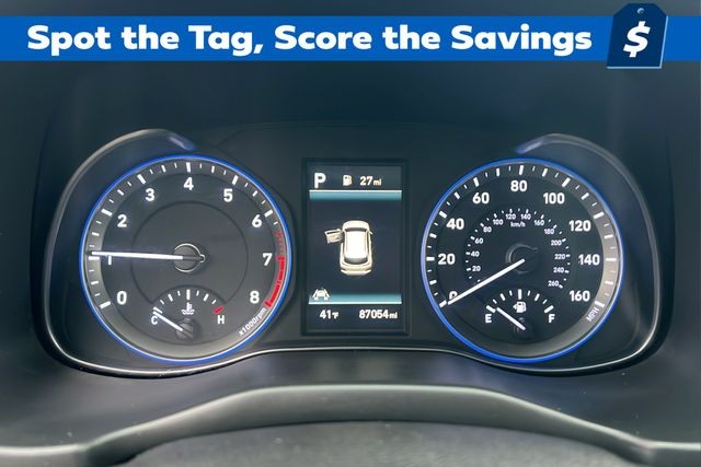 Hyundai Kona Vehicle Full-screen Gallery Image 13