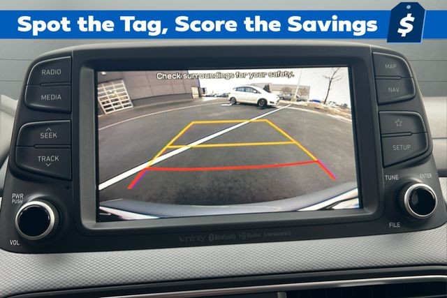 Hyundai Kona Vehicle Full-screen Gallery Image 16