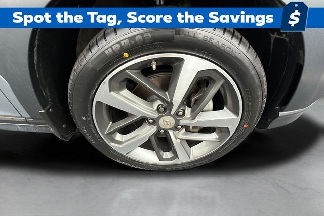 Hyundai Kona Vehicle Full-screen Gallery Image 28