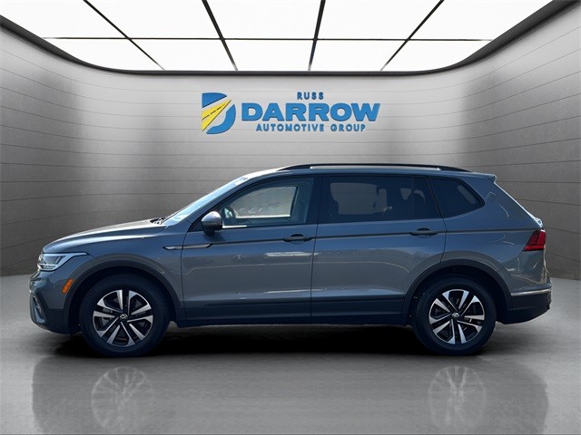 Volkswagen Tiguan Vehicle Full-screen Gallery Image 2