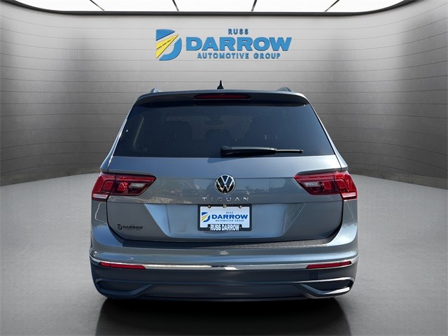 Volkswagen Tiguan Vehicle Full-screen Gallery Image 4