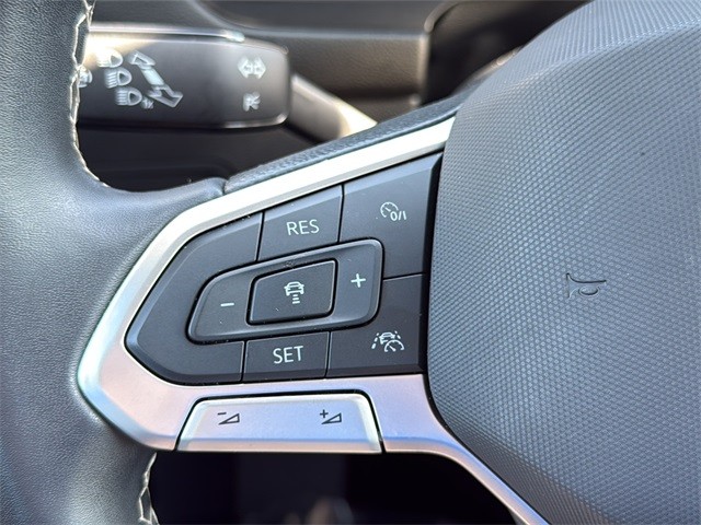 Volkswagen Tiguan Vehicle Full-screen Gallery Image 20