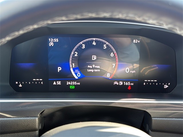 Volkswagen Tiguan Vehicle Full-screen Gallery Image 22