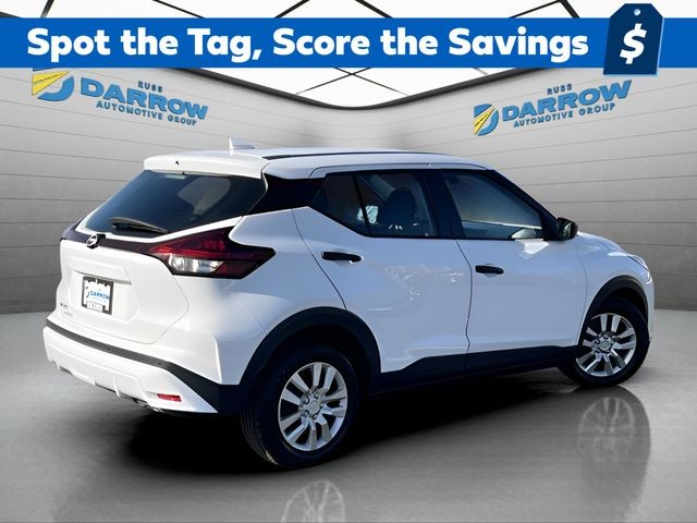 Nissan Kicks Vehicle Full-screen Gallery Image 5