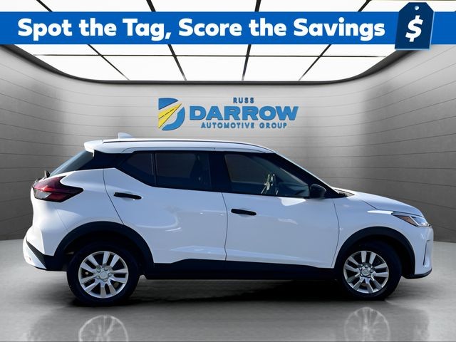 Nissan Kicks Vehicle Full-screen Gallery Image 6