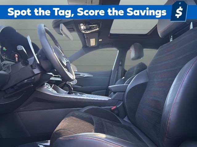 Dodge Hornet Vehicle Full-screen Gallery Image 14