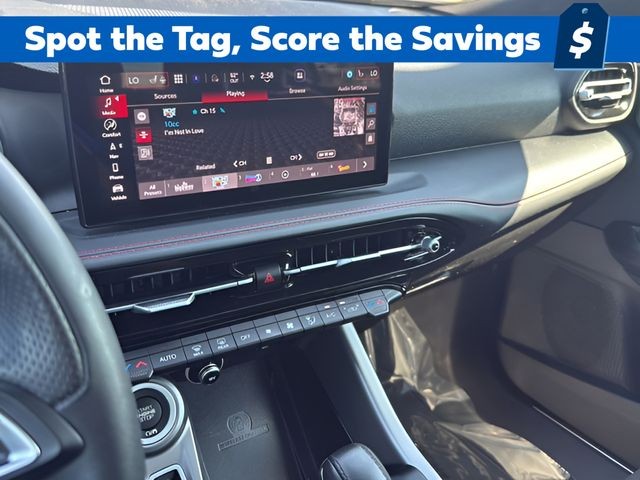 Dodge Hornet Vehicle Full-screen Gallery Image 21