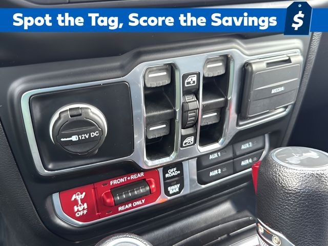 Jeep Wrangler Vehicle Full-screen Gallery Image 12