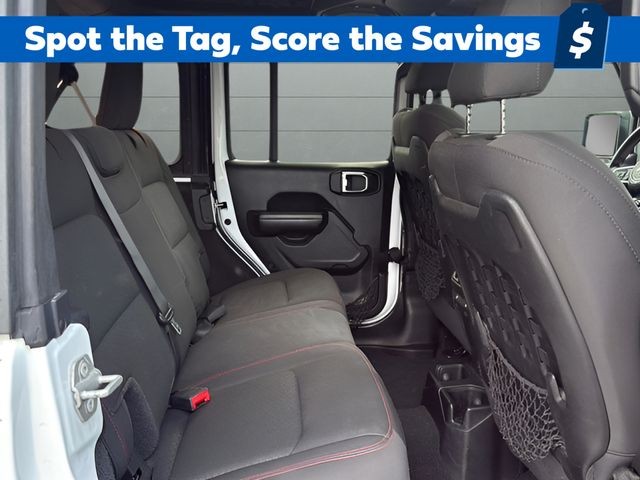 Jeep Wrangler Vehicle Full-screen Gallery Image 28