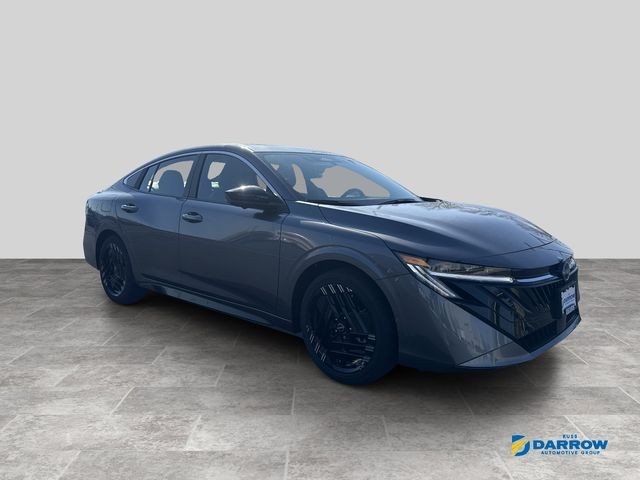 Nissan Sentra Vehicle Full-screen Gallery Image 3