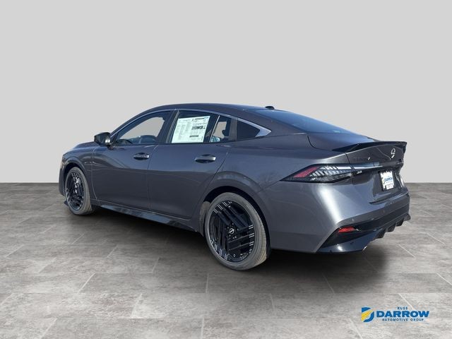 Nissan Sentra Vehicle Full-screen Gallery Image 5