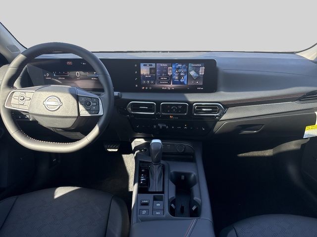 Nissan Sentra Vehicle Full-screen Gallery Image 8