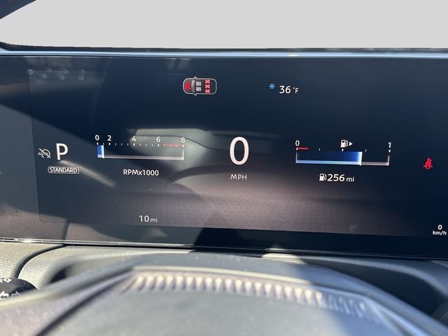 Nissan Sentra Vehicle Full-screen Gallery Image 9