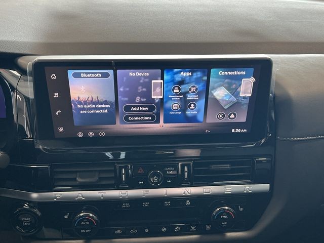 Nissan Pathfinder Vehicle Full-screen Gallery Image 11