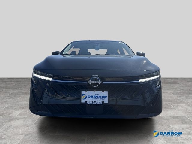 Nissan Sentra Vehicle Full-screen Gallery Image 2
