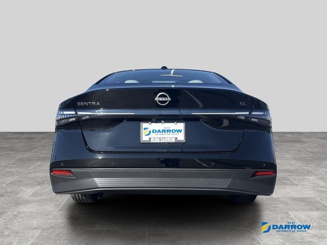 Nissan Sentra Vehicle Full-screen Gallery Image 4