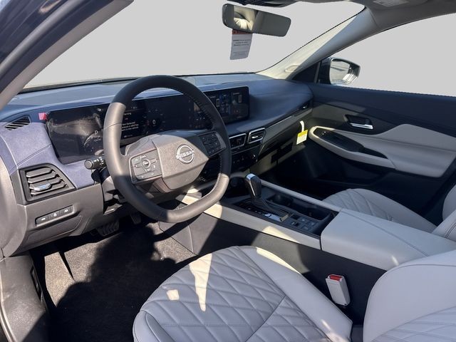 Nissan Sentra Vehicle Full-screen Gallery Image 6