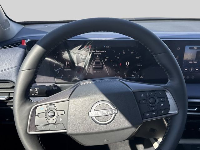 Nissan Sentra Vehicle Full-screen Gallery Image 10