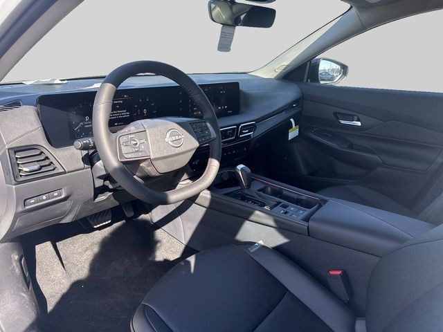 Nissan Sentra Vehicle Full-screen Gallery Image 6
