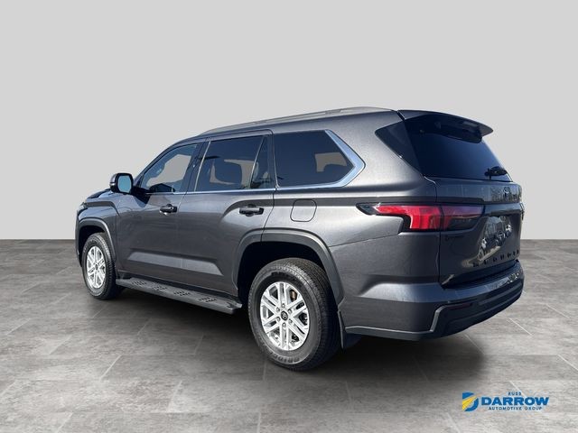 Toyota Sequoia Vehicle Full-screen Gallery Image 5