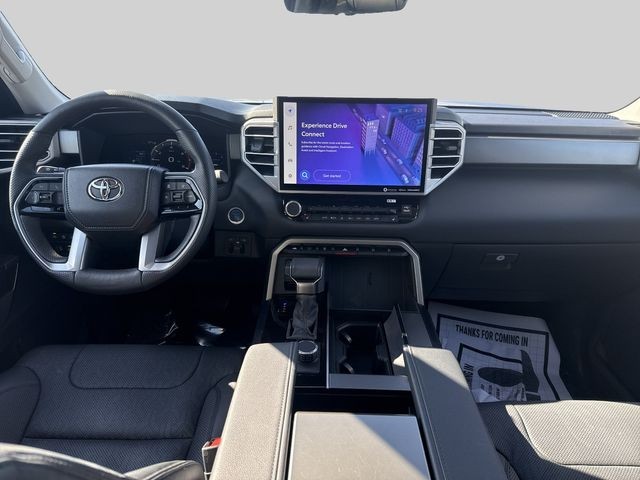 Toyota Sequoia Vehicle Full-screen Gallery Image 8