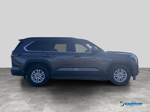 Toyota Sequoia Vehicle Full-screen Gallery Image 22